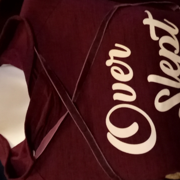 Hooded burgundy top - Picture 7 of 7